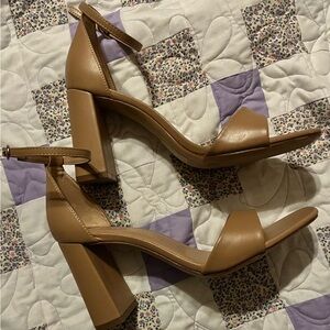 A New Day Elegant Tan Block Heel Sandals 👡 10